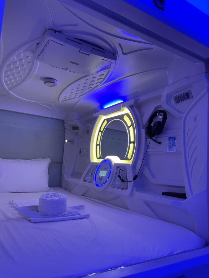 Bmax Spacepods Lapu-Lapu City Exterior foto